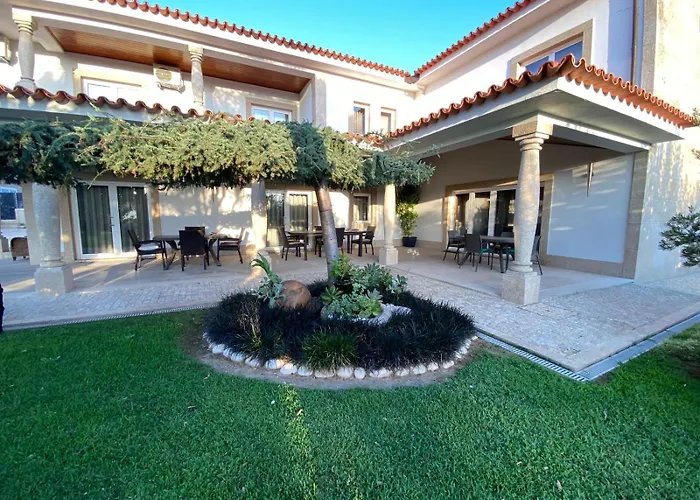 Camelias Casa De Charme Varzielas